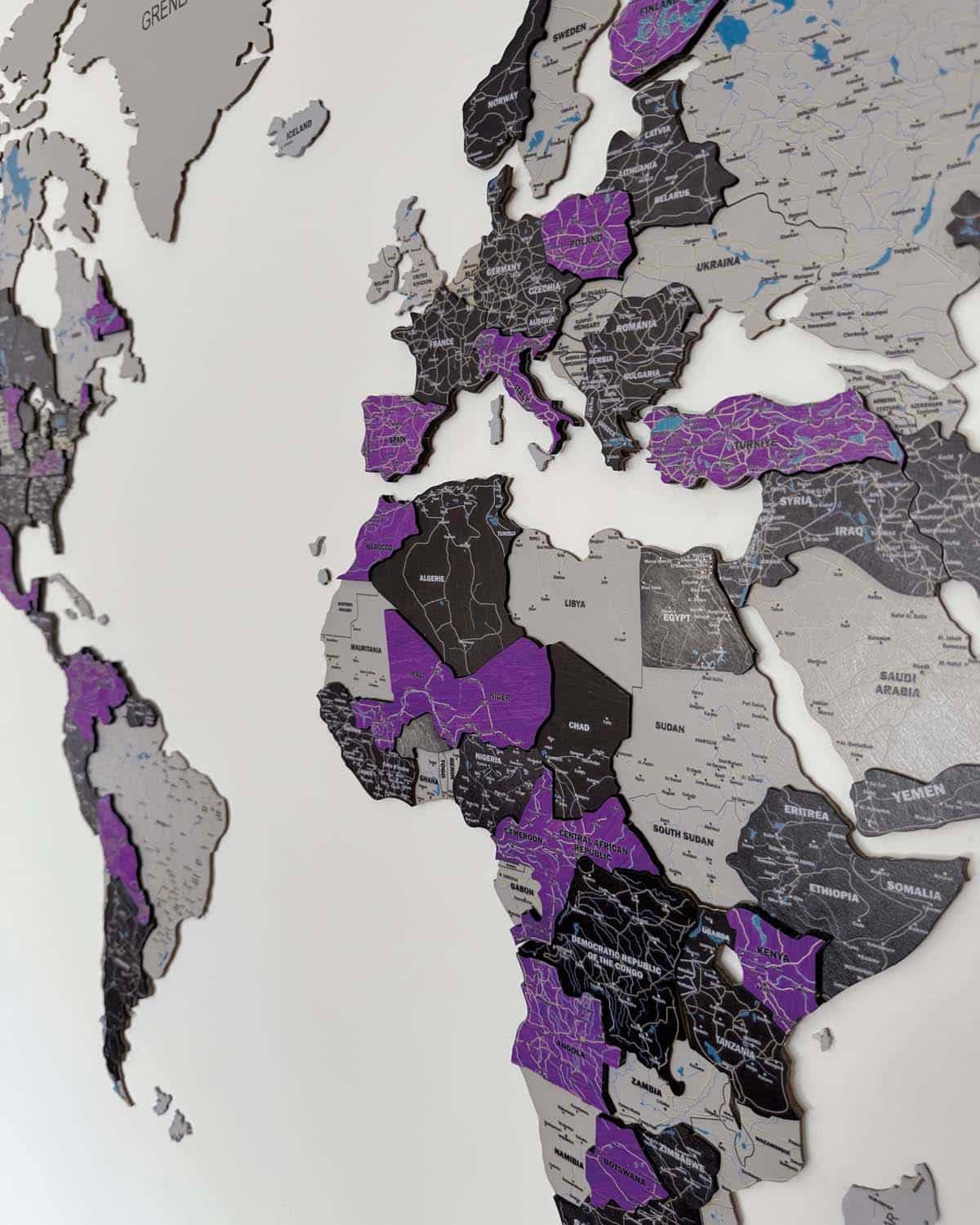 Premium 3d world map made of wood | INDIGO Birdywing®