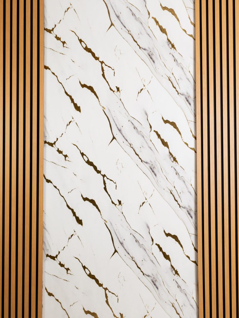 Celestial Pearl Shine Marmor – Weiße Marmor-PVC-Fliese mit Gold