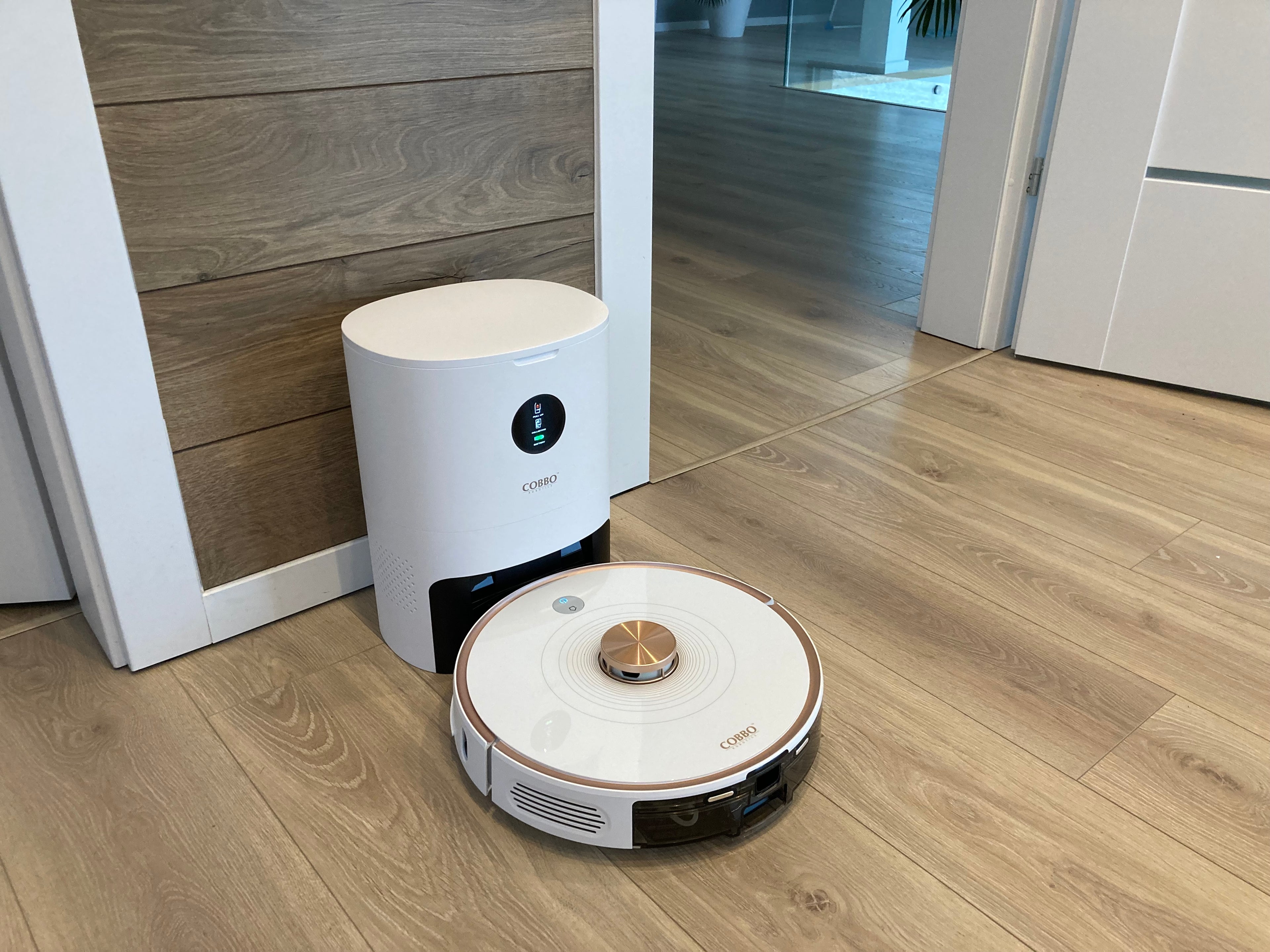 Reinigungsroboter COBBO PRO 27 UV