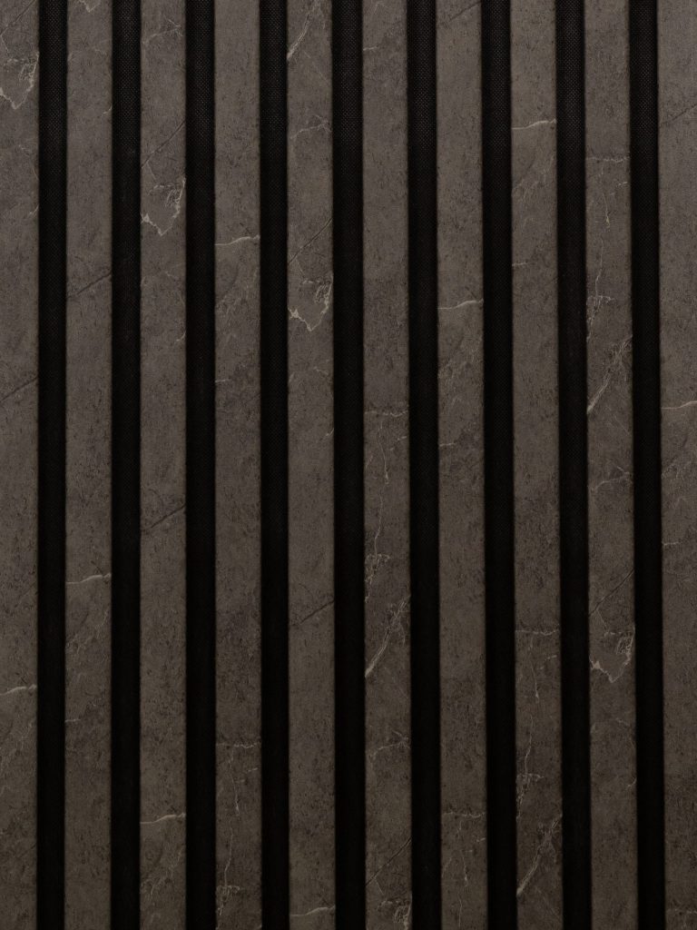 Marble Riflaj – Moderne schallabsorbierende Riflát-Platte